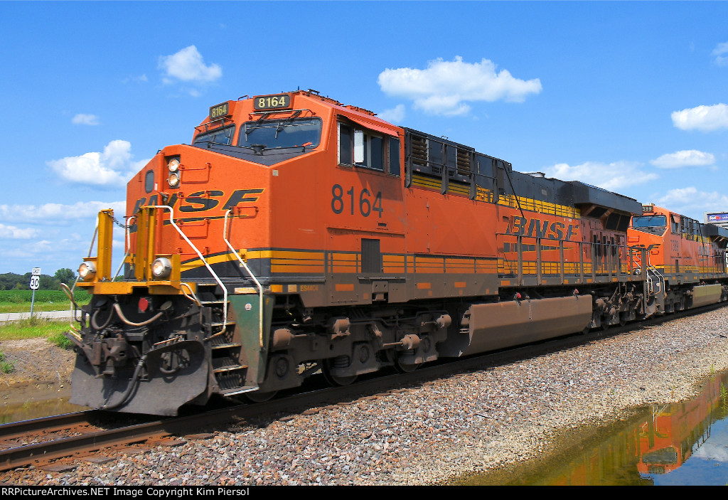 BNSF 8164